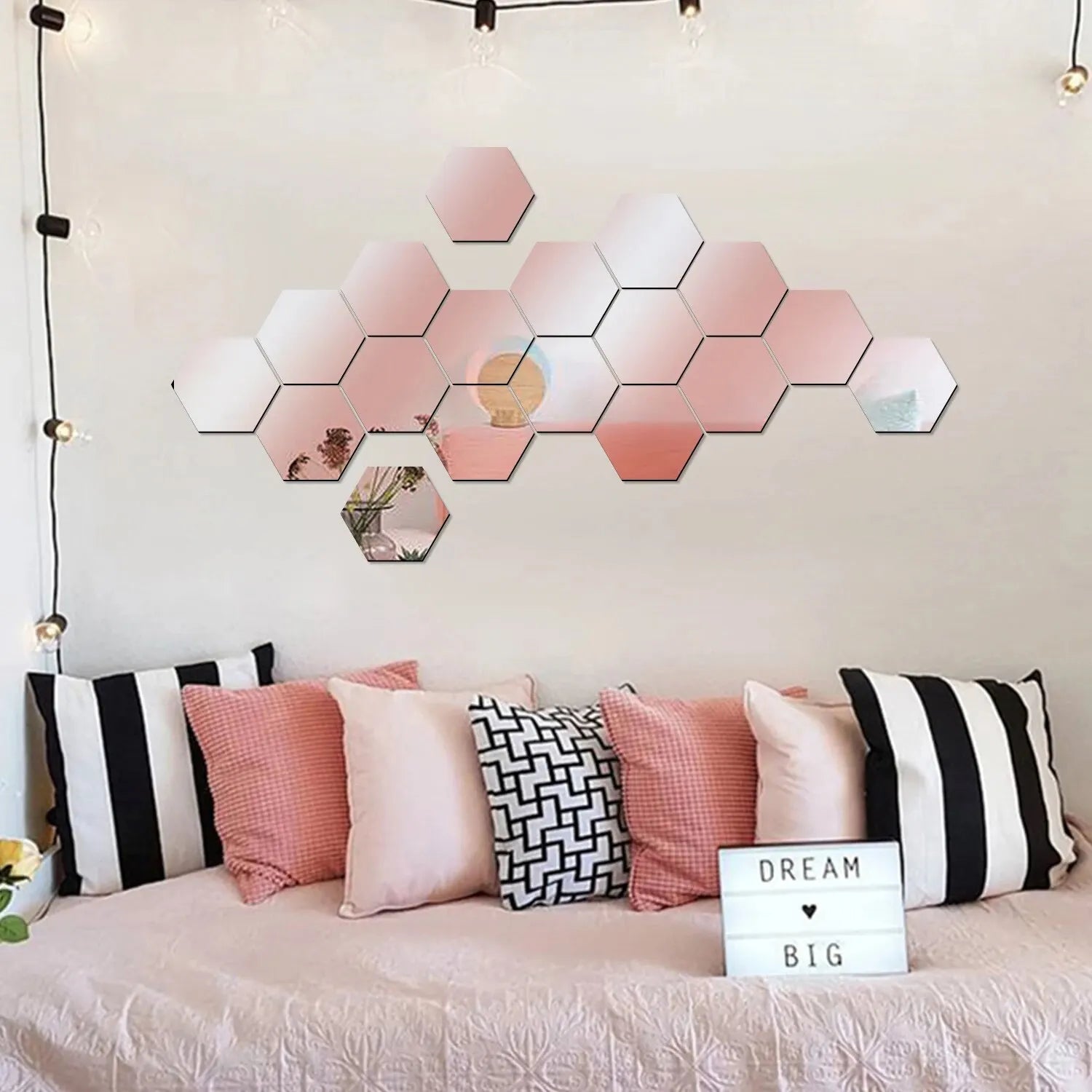 Kit com 12 Espelhos Decorativos Hexagonais – Adesivos Geométricos Removíveis para Parede (DIY)