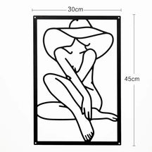 Painel Decorativo Feminino Vazado em Metal – Arte de Parede Moderna para Casa